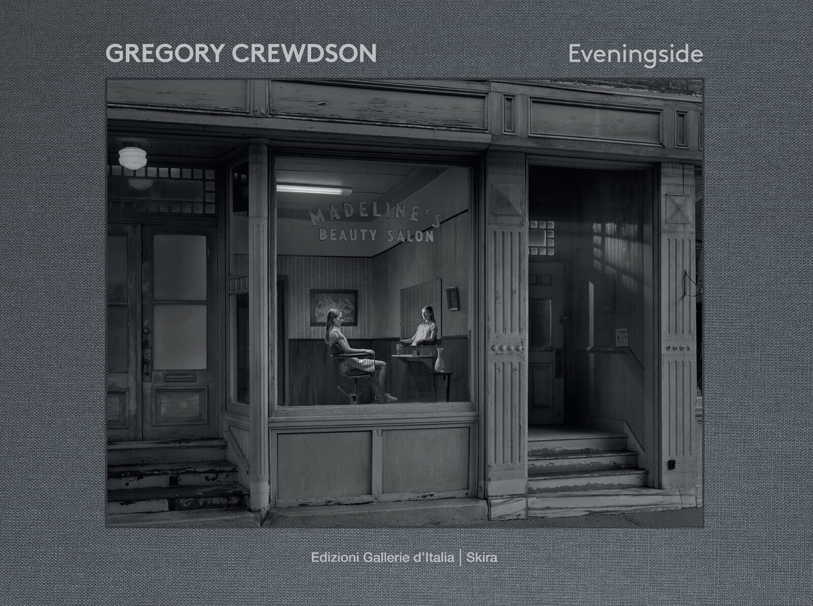 Gregory Crewdson. Eveningside. Ediz. illustrata - Jean-Charles Vergne - 2022 libro usato